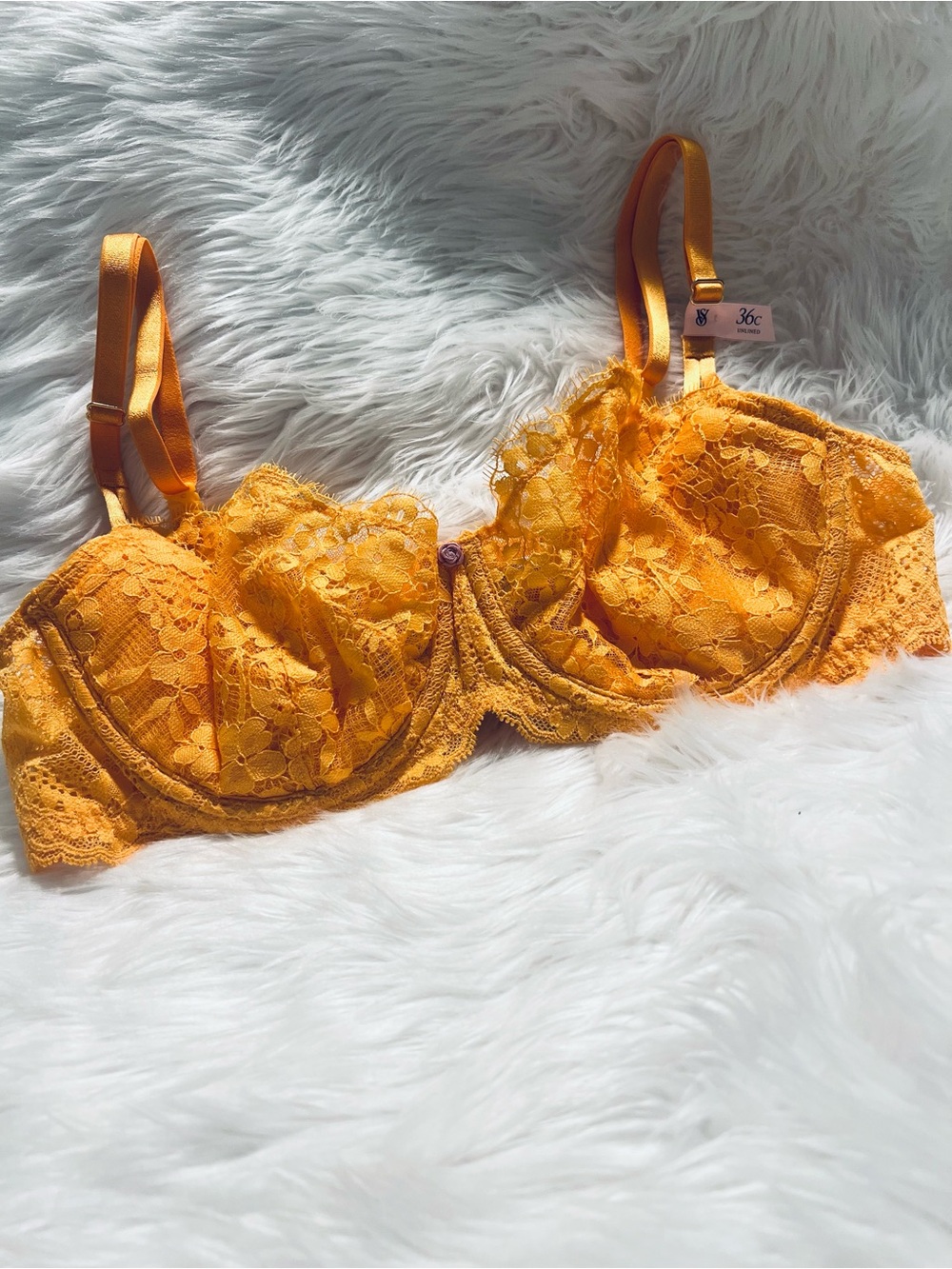Victoria's Secret Very Sexy Lace Bra in Orange 36C NWT